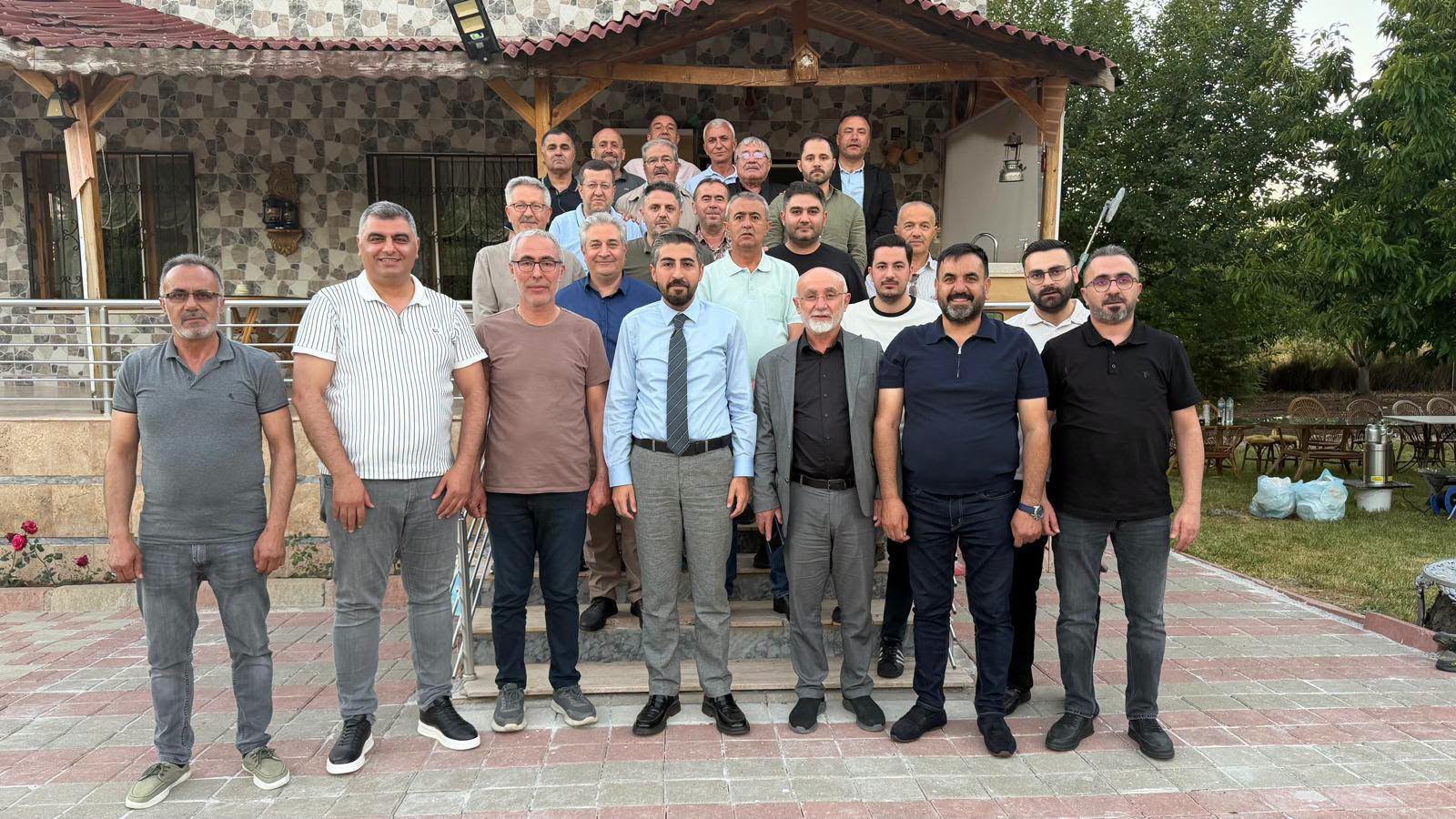 AK Parti Yozgat Merkez İlçe Yönetimi Haftalık Toplantıda Bir Araya Geldi