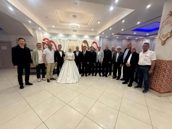  AK Parti Yozgat Teşkilatı, Karabulut ve Seyfi Ailelerinin Mutlu Gününde Buluştu