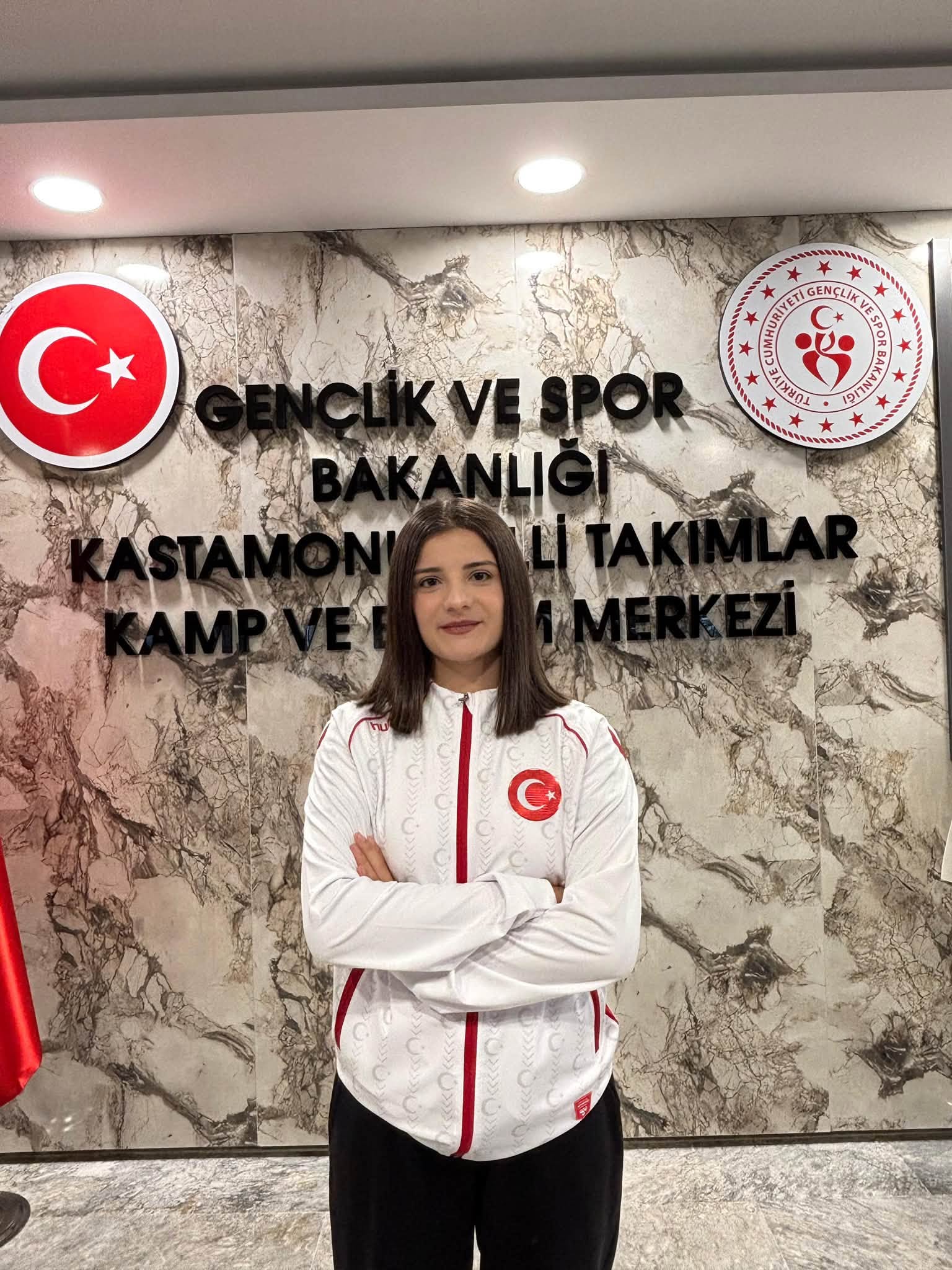  Yozgat’ın Gururu Avrupa Yolunda: Elif Sude Elmalı ve Erdem Yiğit Milli Takımda
