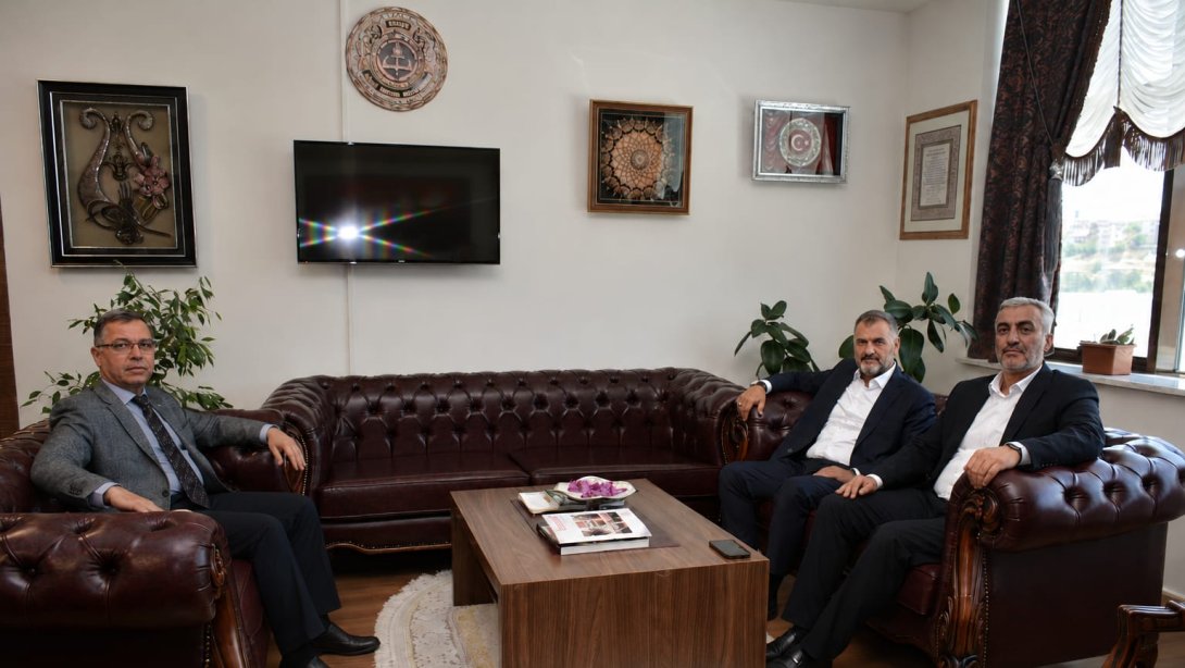 Yozgat’ta Eğitim ve Sendika Temsilcilerinden İl Milli Eğitim Müdürlüğü’ne Ziyaret