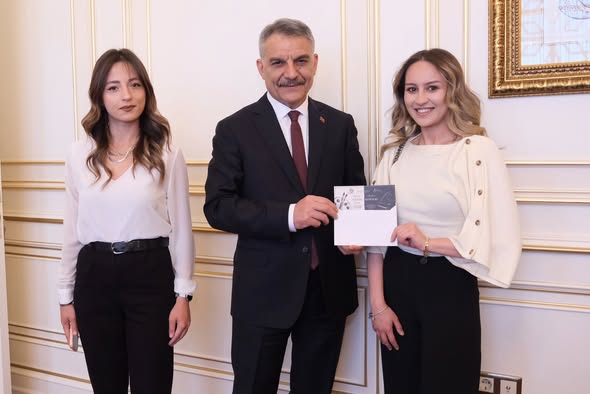 Pigment Sanat Atölyesi’nden Vali Özkan’a Davet