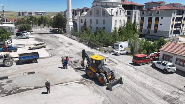 Sorgun Sanayi Sitesi’nde Yol Seferberliği Sürüyor