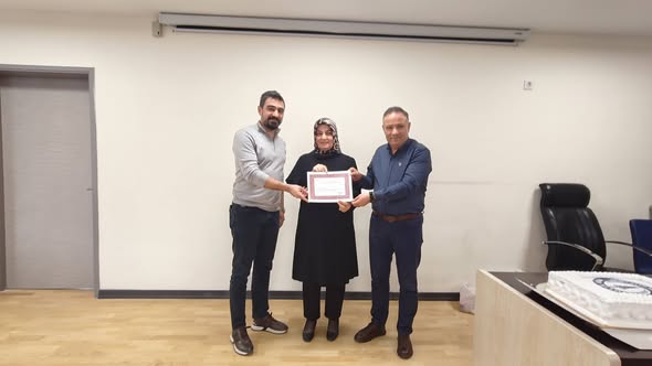 Yerköy Devlet Hastanesi’nde 31 Yıllık Emek Alkışlarla Uğurlandı
