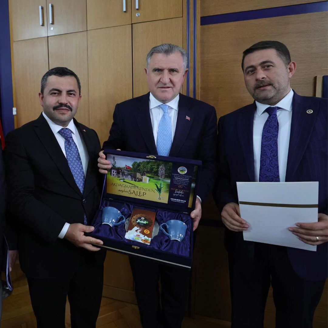 Akdağmadeni’ne Spor Hamlesi: İlçeye Yüzme Havuzundan Spor Kompleksine Dev Yatırım