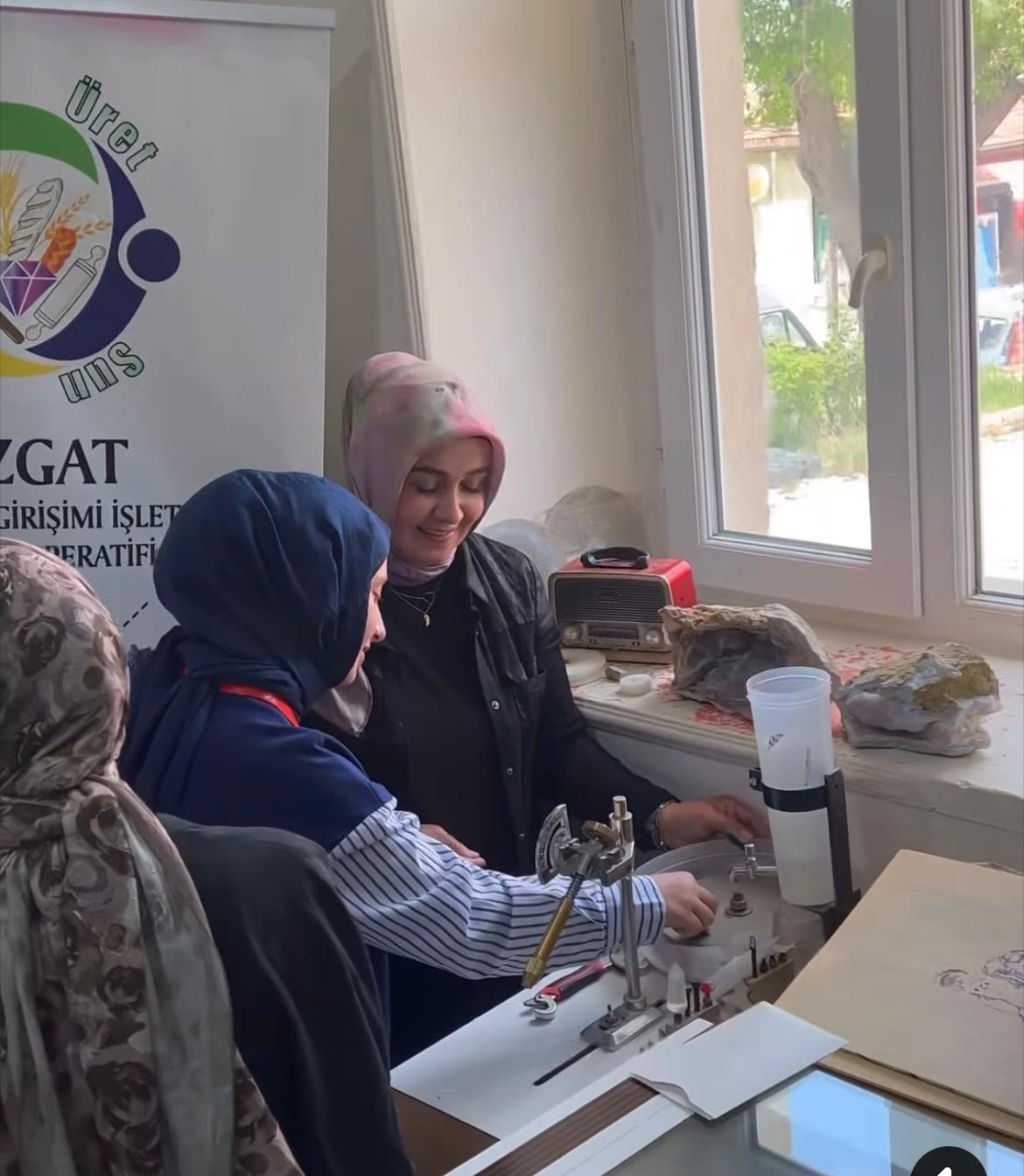 Düzceli Öğrencilerden Aydıncık Kültür Evi’ne Anlamlı Ziyaret