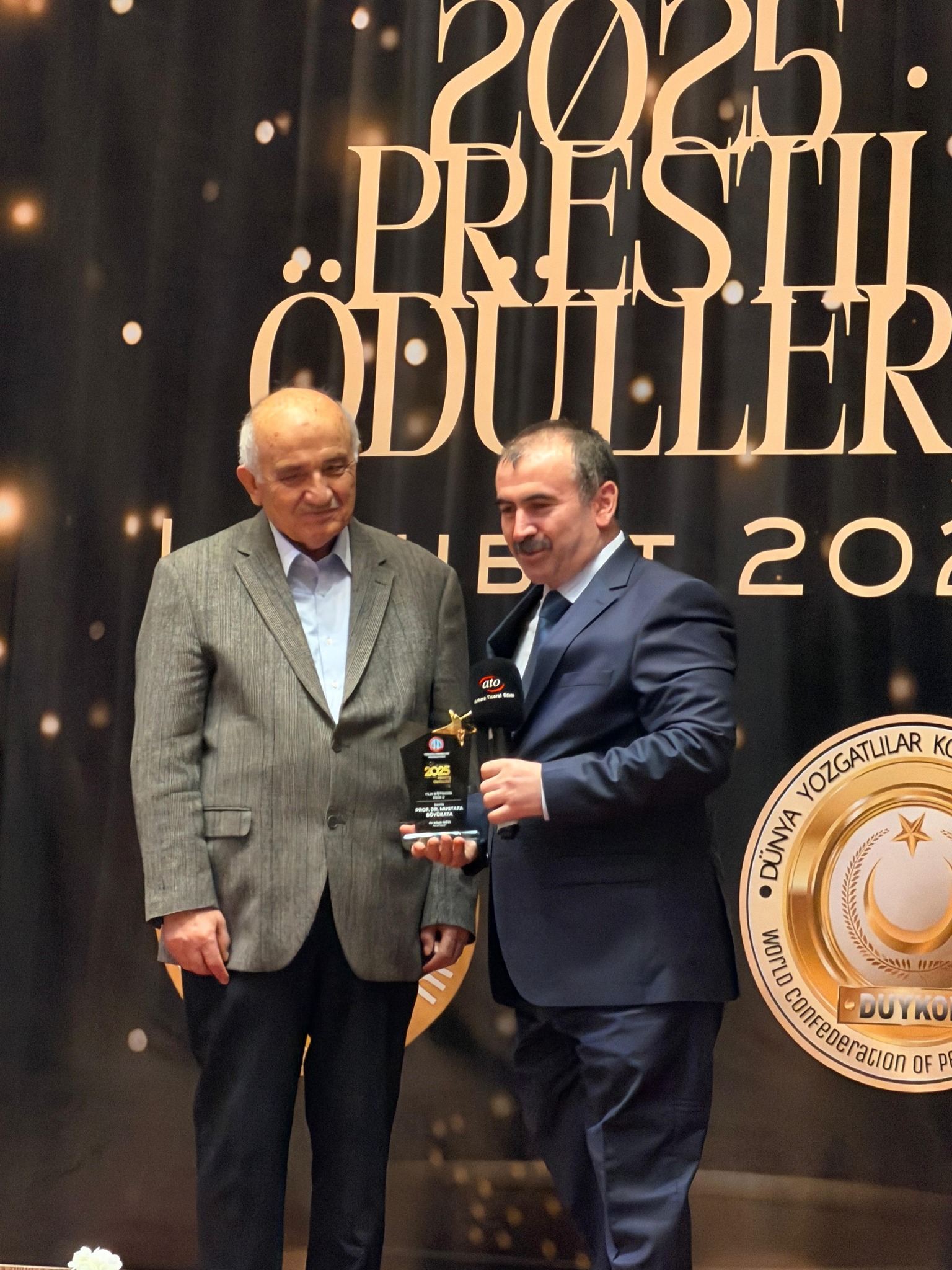 Prof. Dr. Mustafa Böyükata’ya Prestij Ödülü