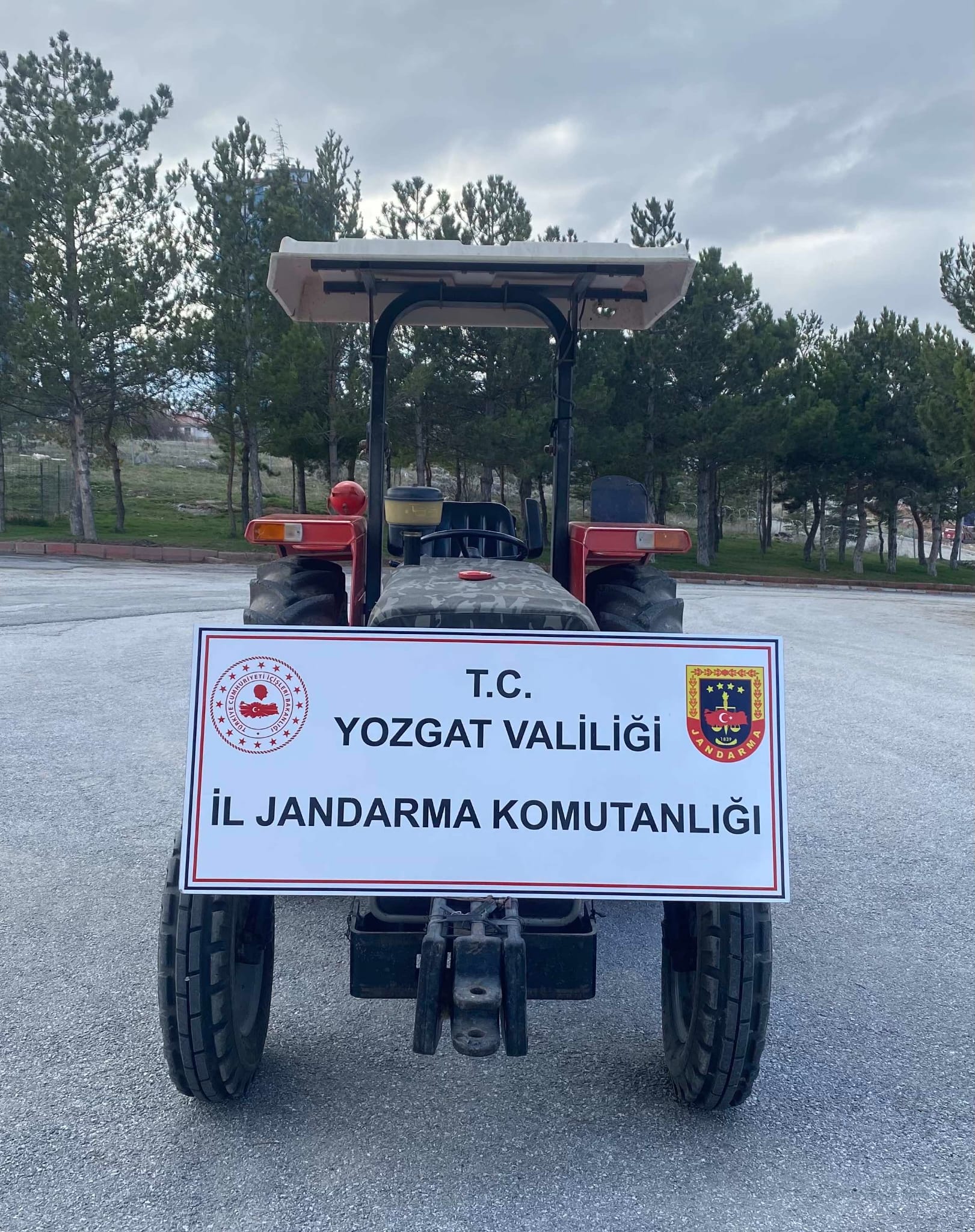 Çekerek’te Çalıntı Traktör Ele Geçirildi