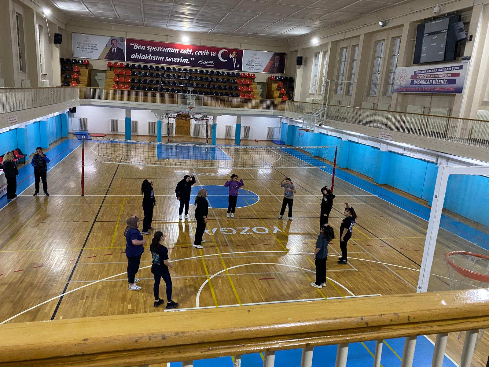 Çocuklara Sportif Kurslar Veriliyor