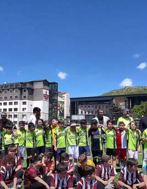 Yozgat’ta Futbol Çocuk Şenliği Coşkuyla Başladı