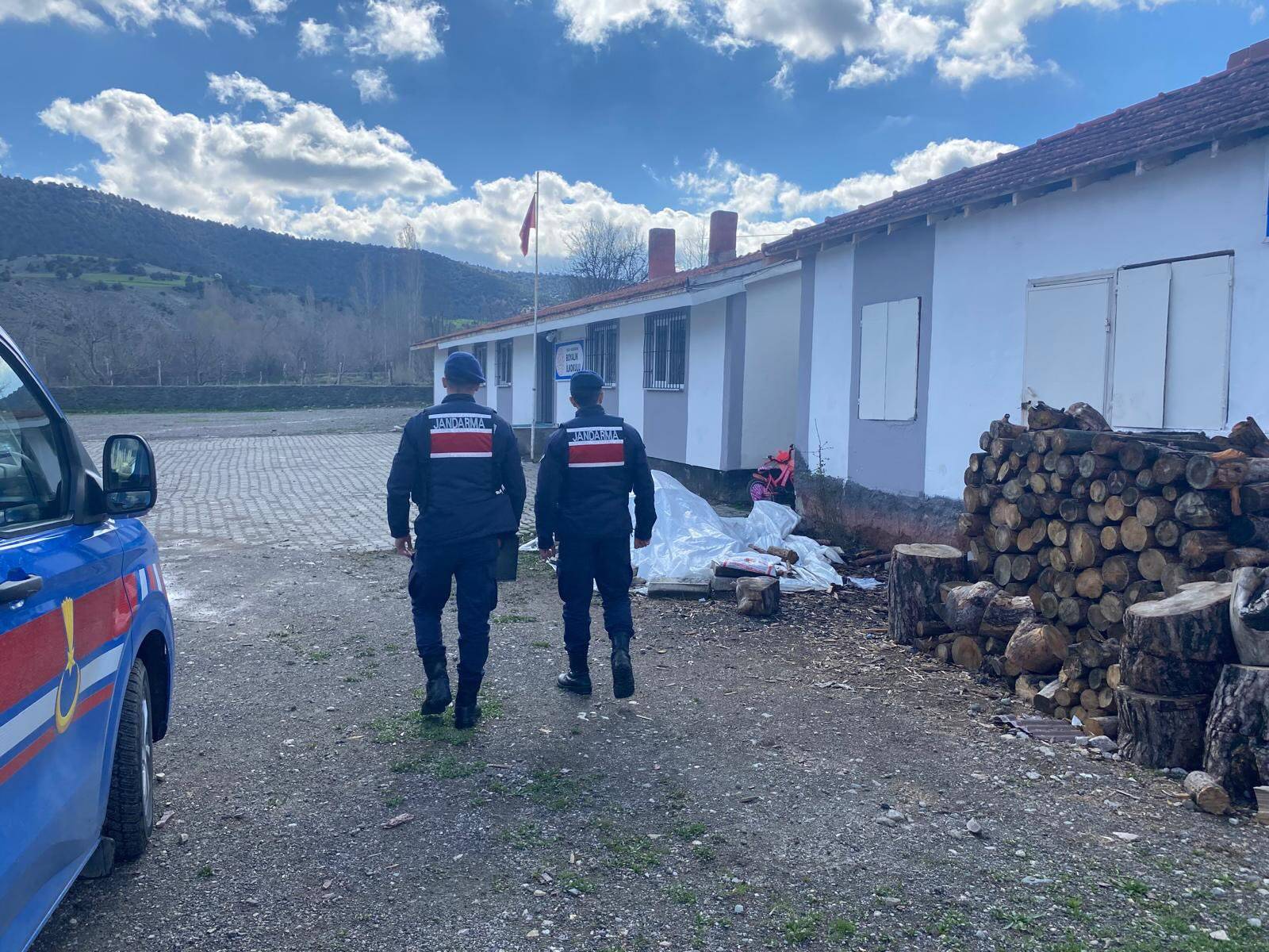 Akdağmadeni’nde Okul Çevresine Sıkı Denetim