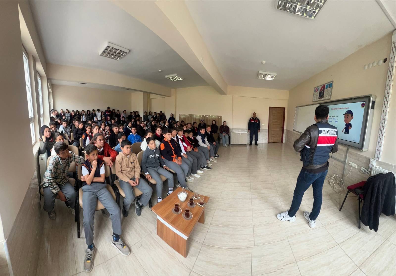  Aydıncık’ta Öğrencilere Siber Güvenlik Eğitimi