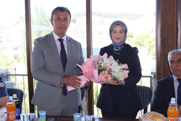  Kadışehri’nde Kaymakam Koralp’e Duygusal Veda