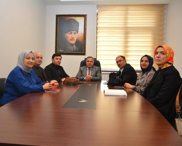 NEFES Okuma Kulübünden İl Millî Eğitim Müdürü Altınkayanak’a Ziyaret