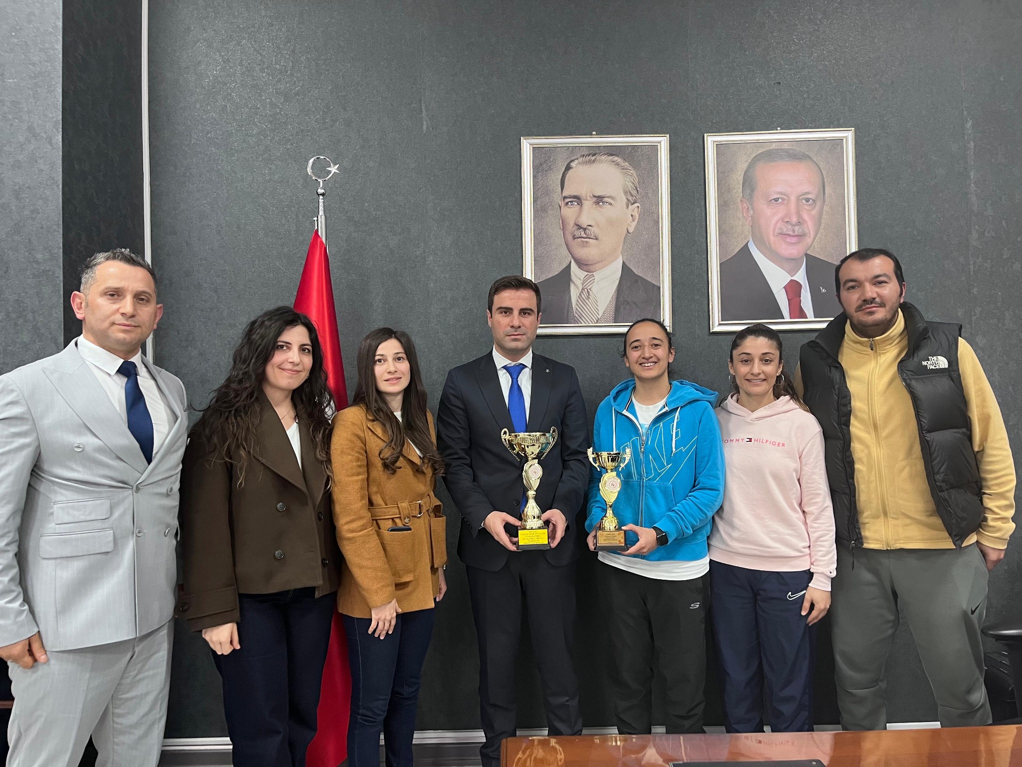 Kadın Basketbol Takımına Anlamlı Kabul