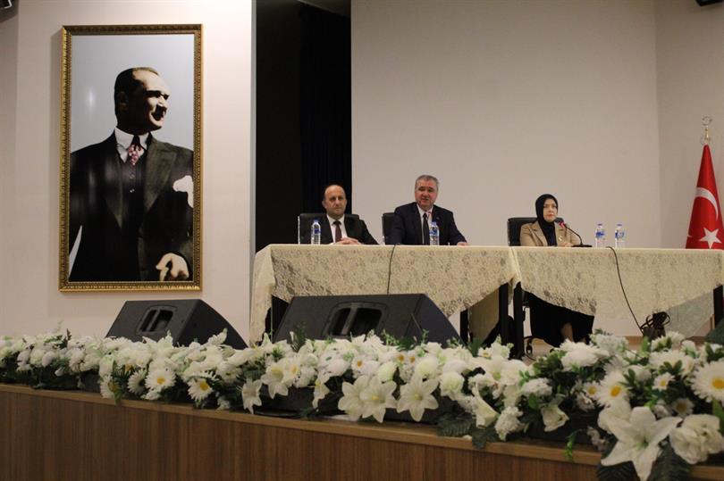 Yozgat’ta B-REÇETE Sistemi İçin Kritik Eğitim Toplantısı Gerçekleştirildi