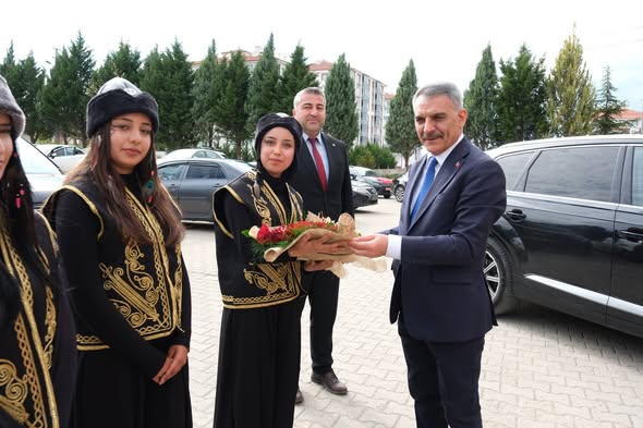 Vali Özkan'dan Saraykent’e Ziyaret: İlçedeki Çalışmalar Masaya Yatırıldı