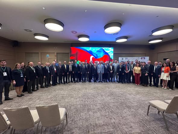 Rektör Evren Yaşar, Azerbaycan’daki Uluslararası Tıp Kongresinde Yozgat’ı Temsil Etti