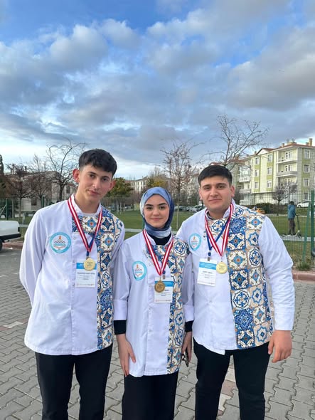 Yozgatlı Öğrenciler MEB Uluslararası Gastronomi Yarışmasında Bronz Madalya Kazandı