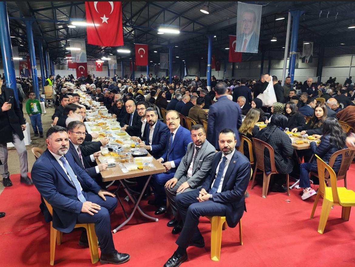 Yerköy’de Gönül Sofrası: Vatandaş ve Siyasetçiler Aynı İftarda Buluştu
