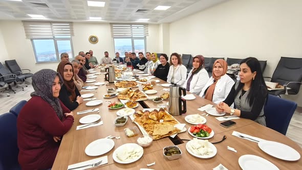 Yerköy Devlet Hastanesi’nde Birlik Kahvaltısında Ekip Ruhu Pekişti