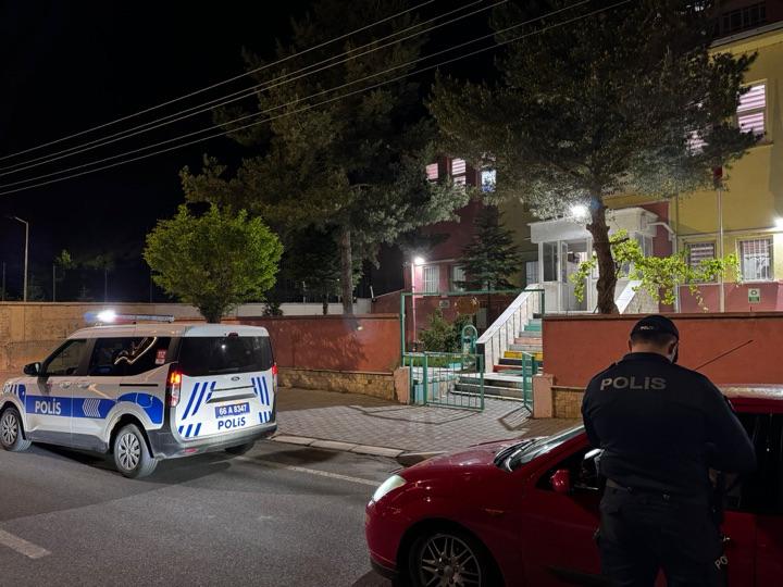 Şefaatli’de Okul ve Yurt Çevrelerine Narko Denetimi
